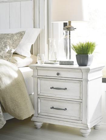 Kanwyn Nightstand