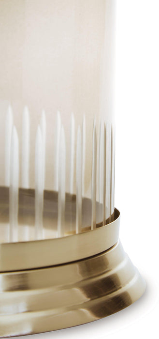 Aavinson Candle Holder