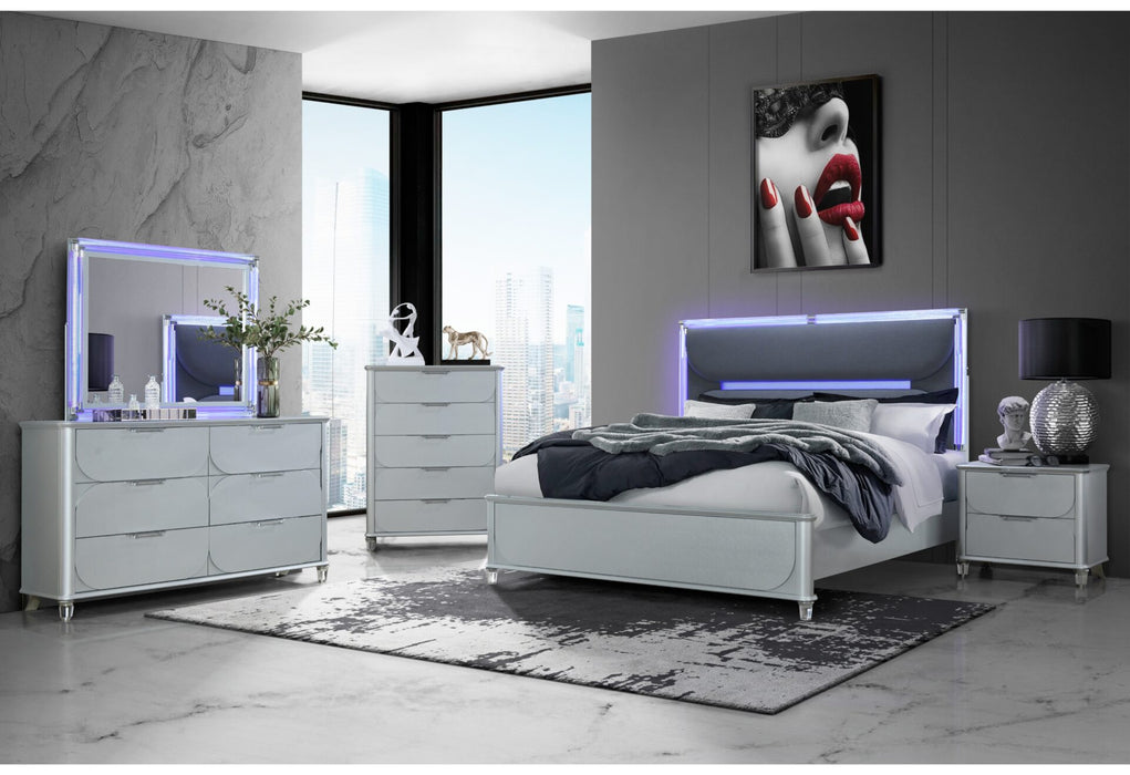 Lando Silver Bed Group